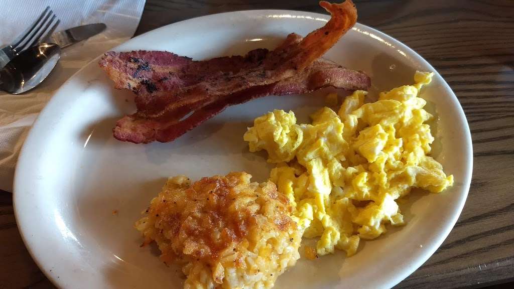 Cracker Barrel Old Country Store | 125 S Stewart Ave, Ridley Park, PA 19078, USA | Phone: (610) 521-1567