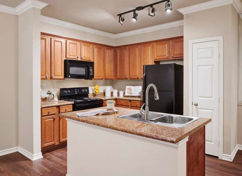 Camden Woodson Park Apartments | 14633 Woodson Park Dr, Houston, TX 77044, USA | Phone: (281) 225-2000