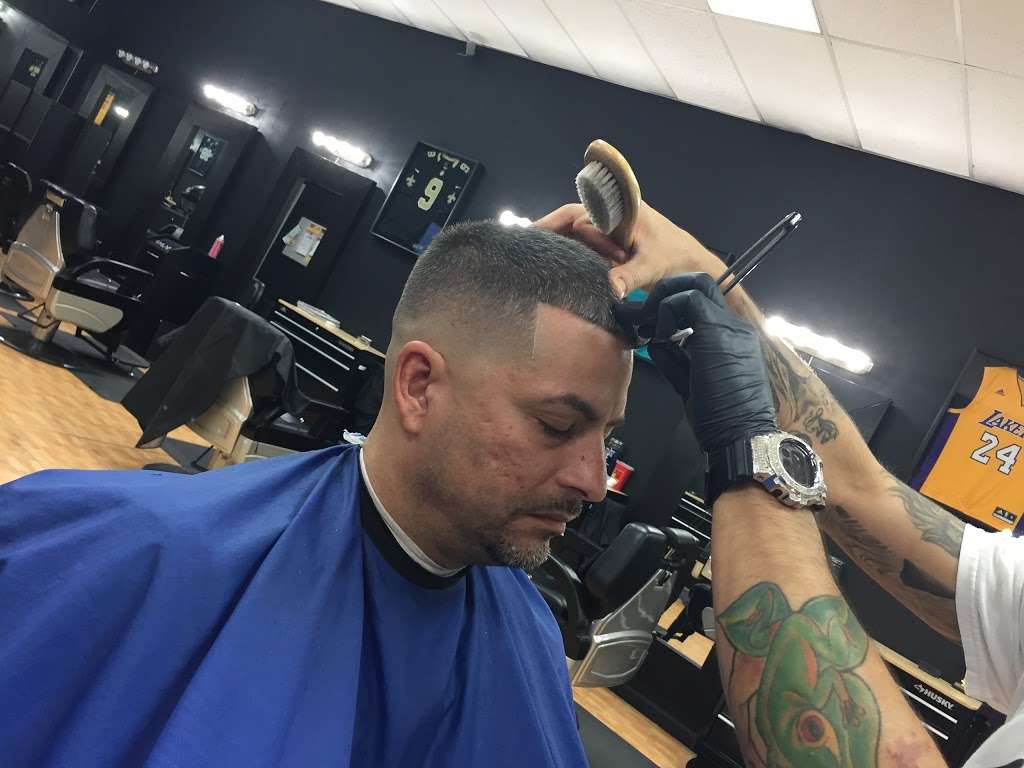 Impressions Barber Shop | 2751 S Chickasaw Trail # 105, Orlando, FL 32829 | Phone: (407) 207-9191