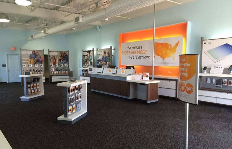 AT&T Store | 400 Home Dr, Pittsburgh, PA 15275, USA | Phone: (412) 489-0066