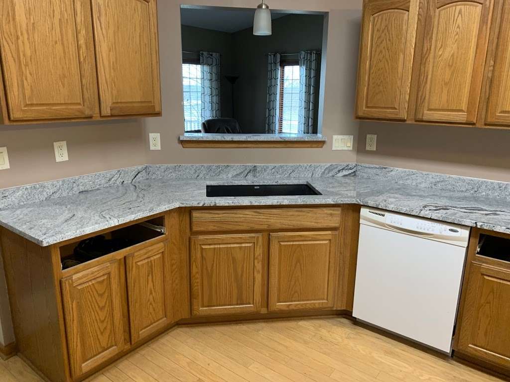 Badger Granite | Granite & Quartz Countertops, Bathroom Vanity | 1060 Northbranch Dr, Oak Creek, WI 53154, USA | Phone: (414) 766-9500