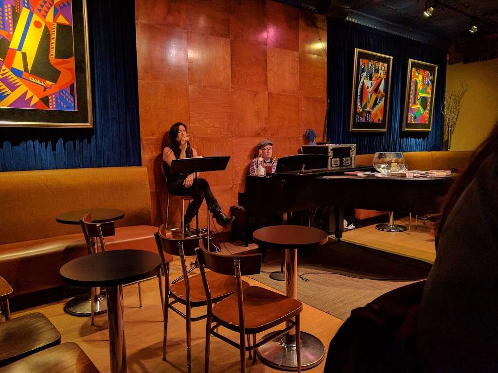 Davenports Piano Bar Cabaret | 1383 N Milwaukee Ave, Chicago, IL 60622, USA | Phone: (773) 278-1830