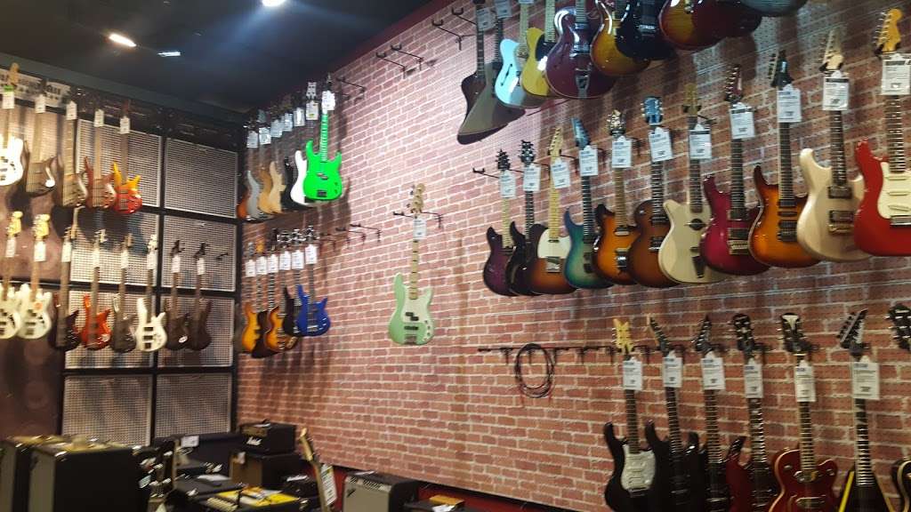 Guitar Center | 401 NJ-28, Raritan, NJ 08869, USA | Phone: (908) 575-0106