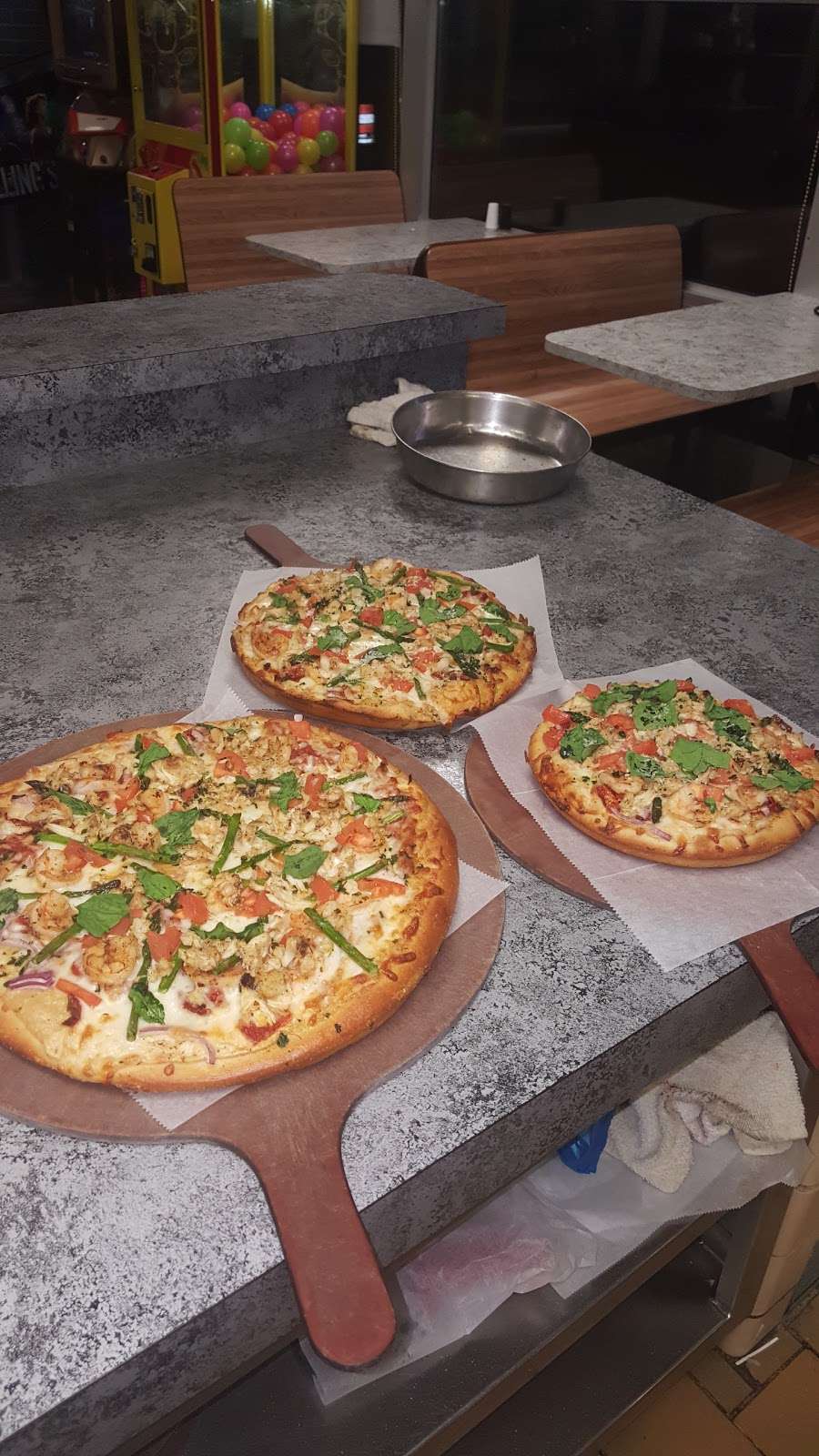 Jim & Nenas Pizzeria | 4720 Carlisle Rd, Dover, PA 17315, USA | Phone: (717) 292-2713