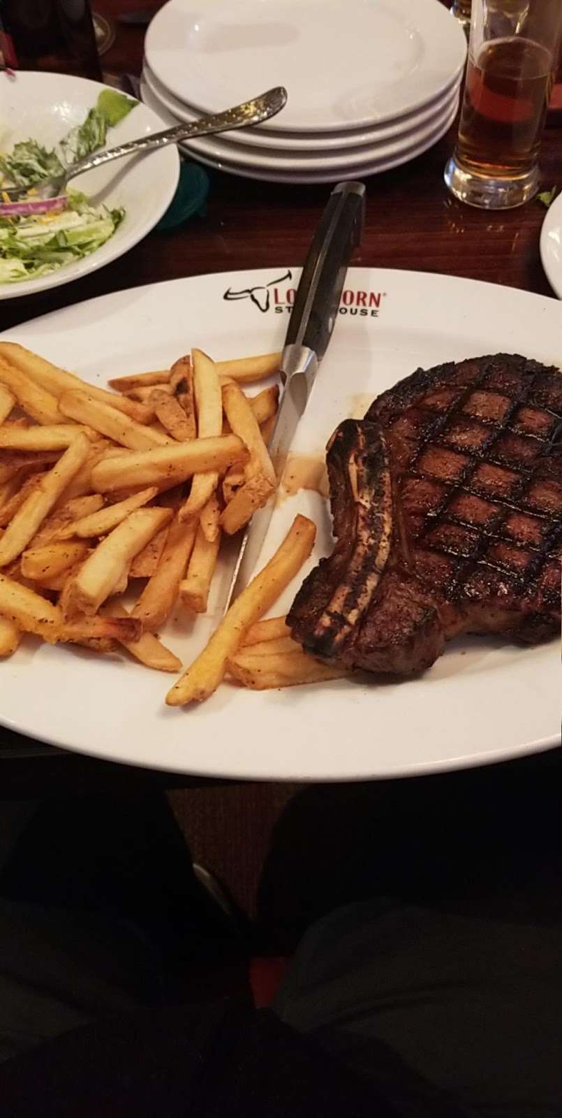 LongHorn Steakhouse | 39 Walkers Brook Dr, Reading, MA 01867, USA | Phone: (781) 942-4801