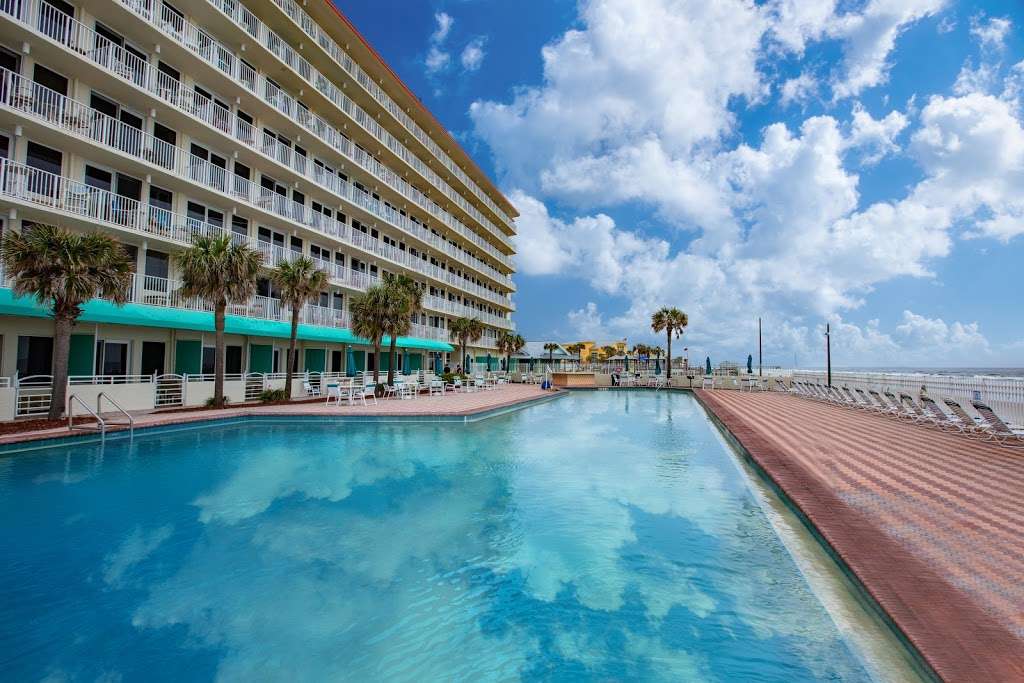 Harbour Beach Resort | 701 S Atlantic Ave, Daytona Beach, FL 32118, USA | Phone: (386) 252-4933