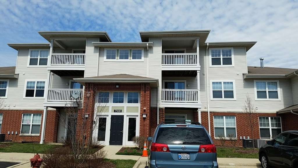 Thornberry Woods Apartment Homes | 7501 Gladstone Dr, Naperville, IL 60565, USA | Phone: (630) 579-6900