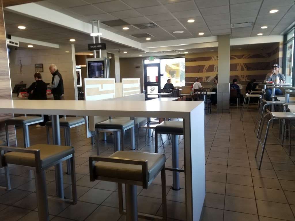 McDonalds | 2140 E Plaza Blvd, National City, CA 91950, USA | Phone: (619) 267-7523