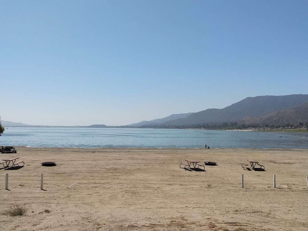 Roadrunner RV Park | 32500 Riverside Dr, Lake Elsinore, CA 92530, USA | Phone: (951) 674-4900