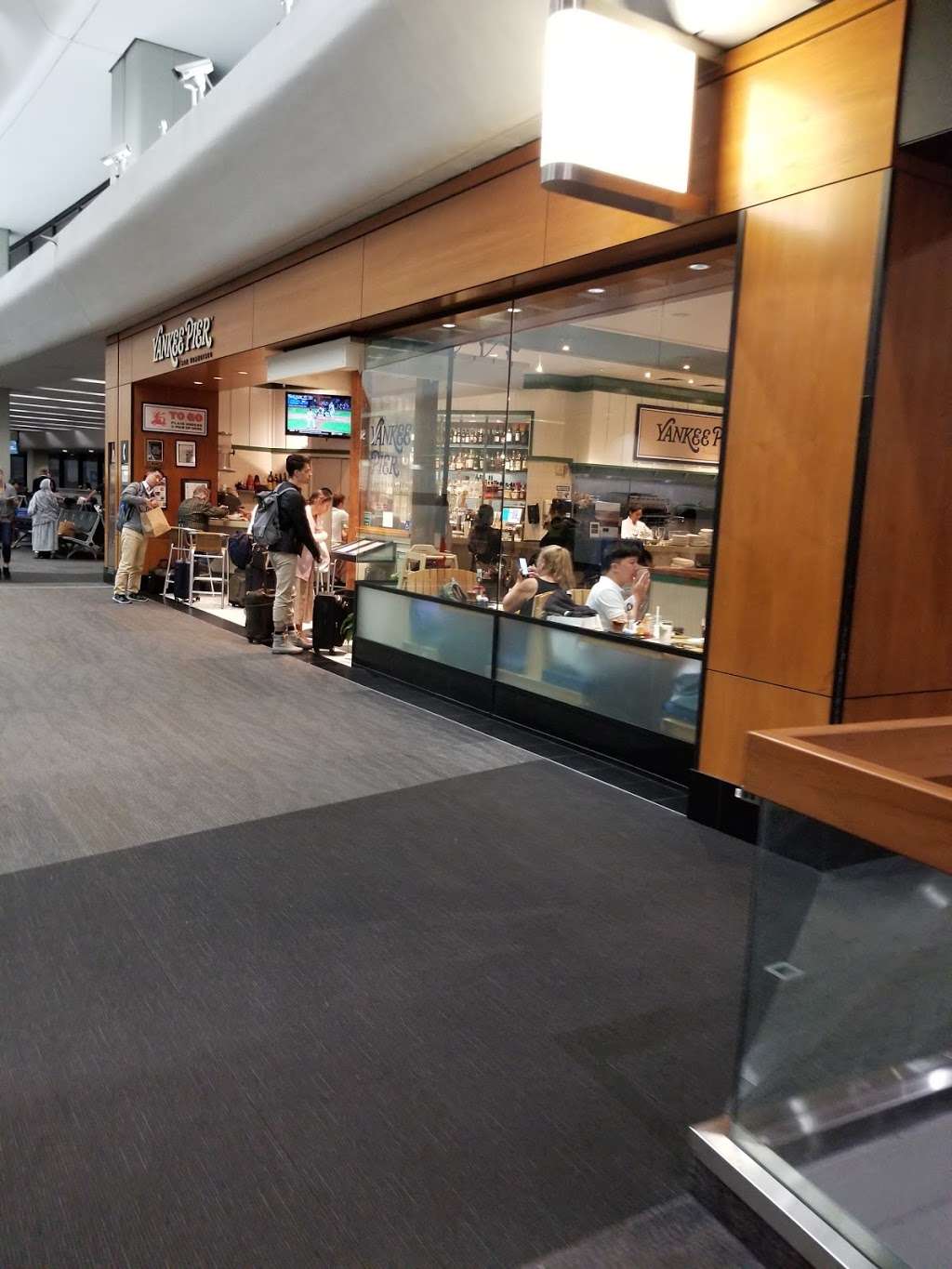 Maxs Delicatessen | Terminal 3, Domestic Terminals Arrivals Level, San Francisco, CA 94128, USA