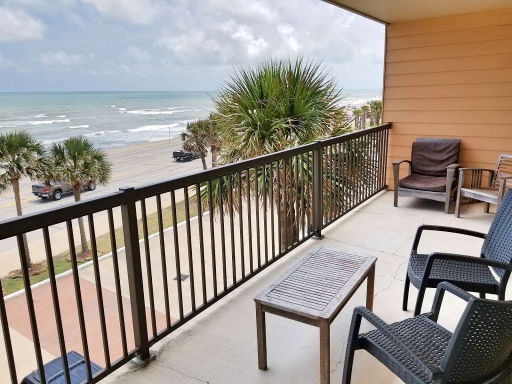 Galveston Beach Condos | 9520 Seawall Blvd, Galveston, TX 77554, USA | Phone: (936) 247-5064