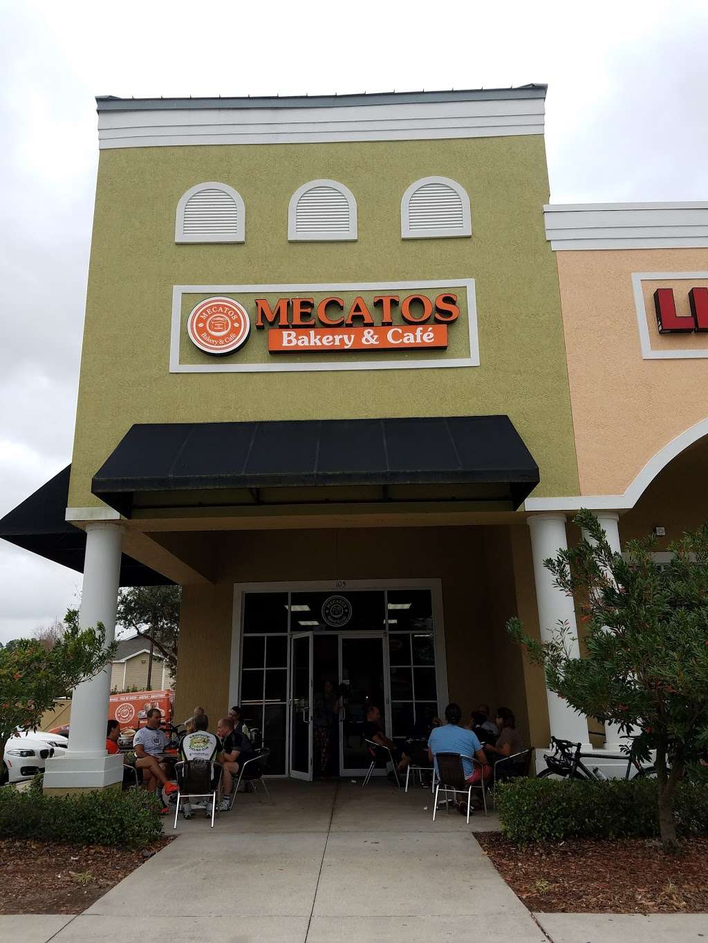 Mecatos Bakery & Café | 857 Woodbury Road Unit 105, Orlando, FL 32828, USA | Phone: (407) 601-3961