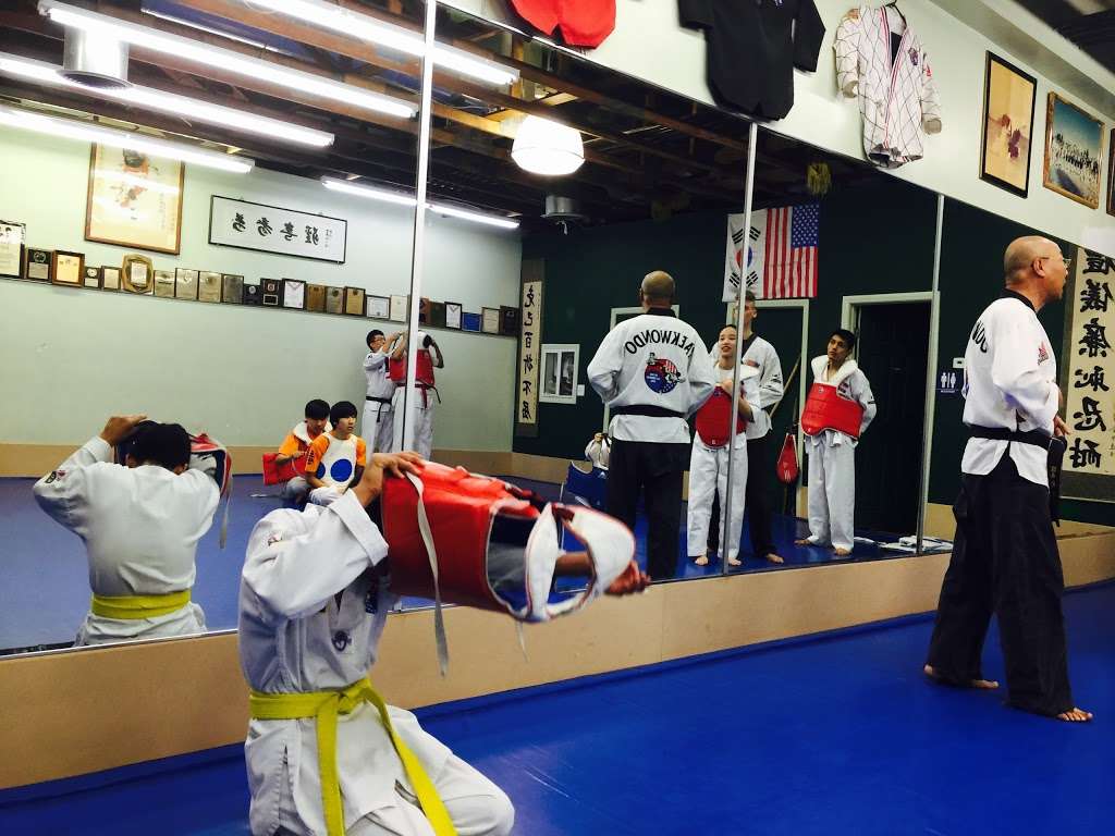 LA Do San Taekwondo | 엘에이 도산 태권도 | 3255 Wilshire Blvd #100, Los Angeles, CA 90010, USA | Phone: (213) 908-5800