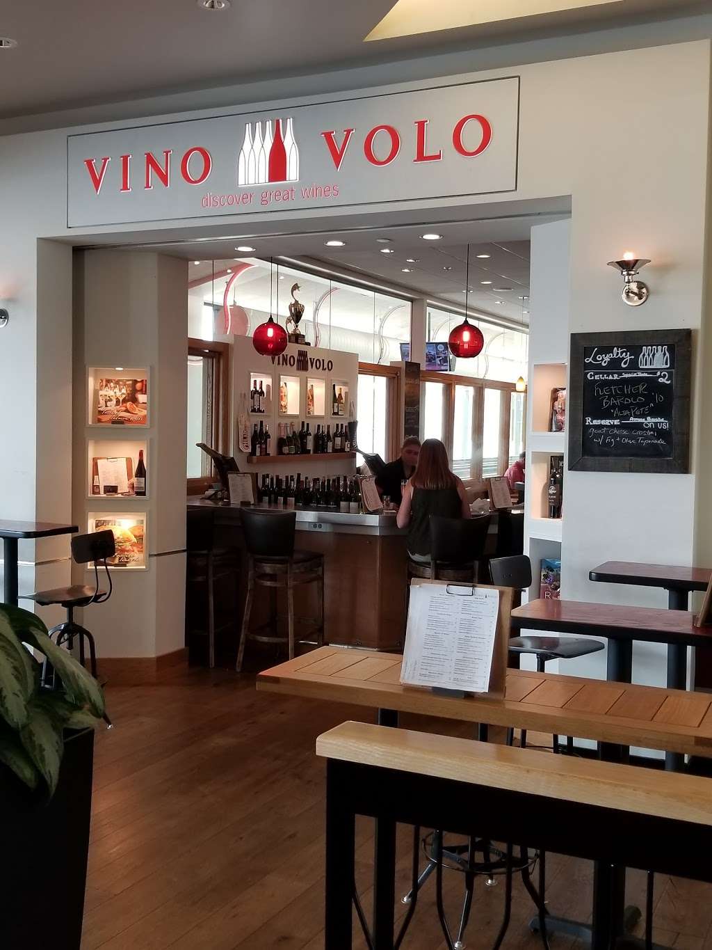 Vino Volo | Philadelphia International Airport 8500-8800 Essington Ave, BC-27, Philadelphia, PA 19153, USA | Phone: (215) 365-8600