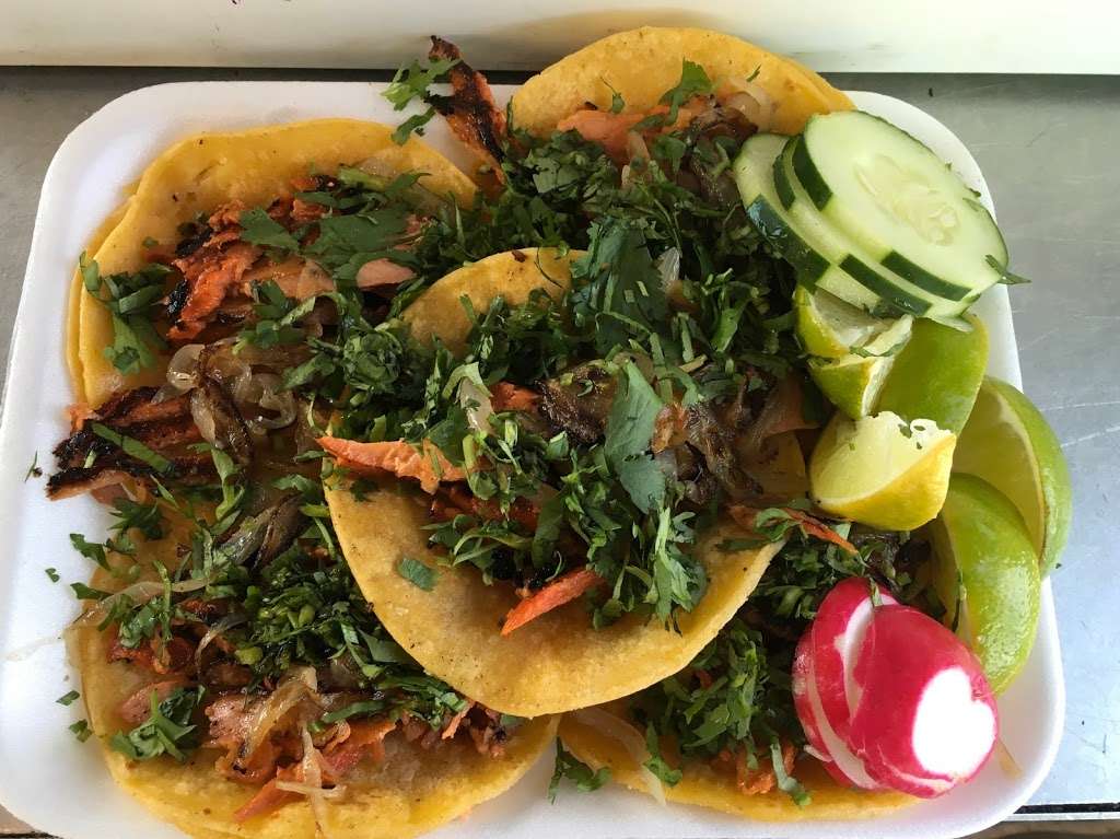 Tacos Orientales De Cuernavaca | 415 Valley Hi Dr, San Antonio, TX 78227, USA | Phone: (210) 596-3571