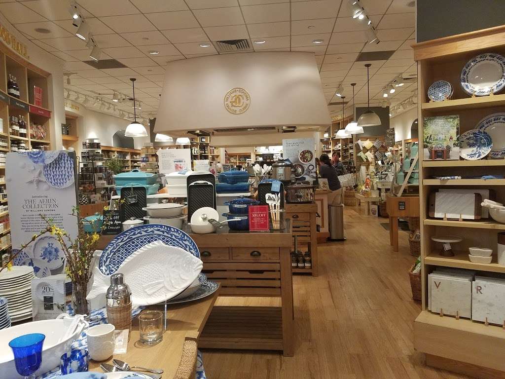 Williams-Sonoma | 178 Christiana Mall, Newark, DE 19702, USA | Phone: (302) 368-7707