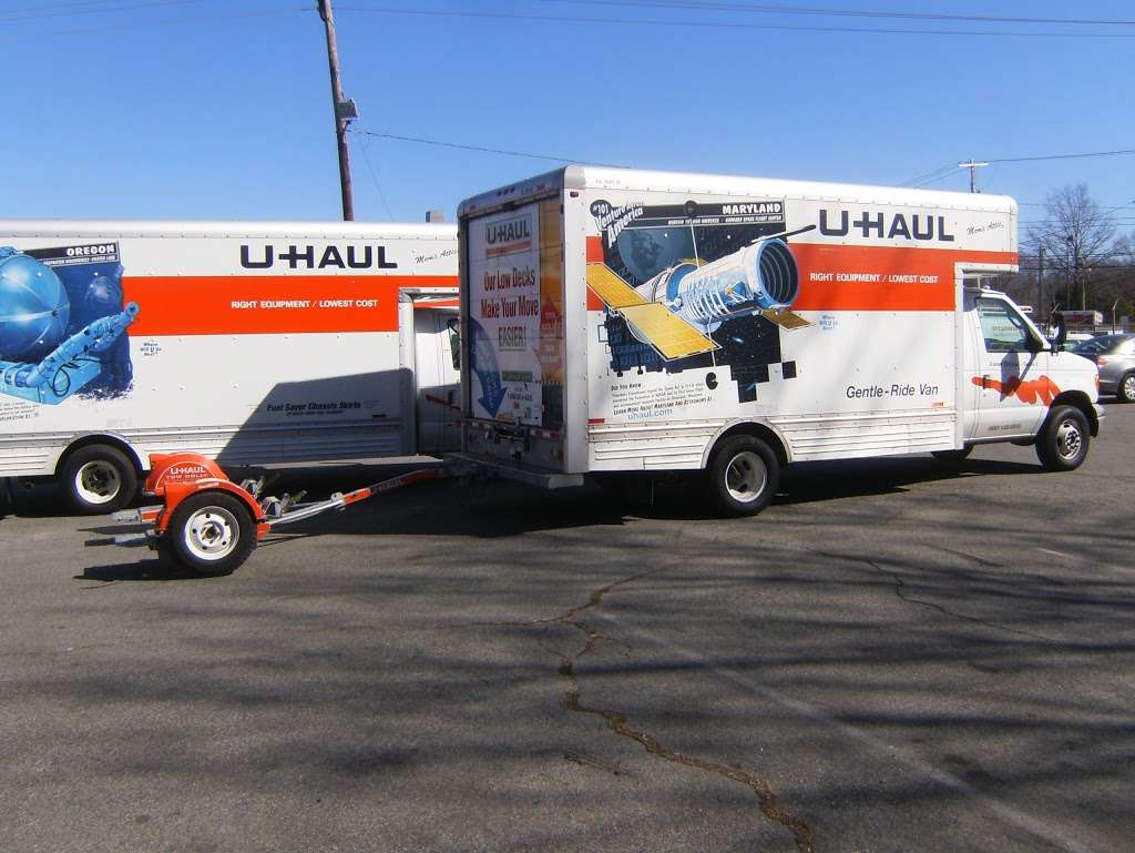 U-Haul Moving & Storage of Attleboro | 480 Pleasant St, Attleboro, MA 02703, USA | Phone: (508) 226-3143