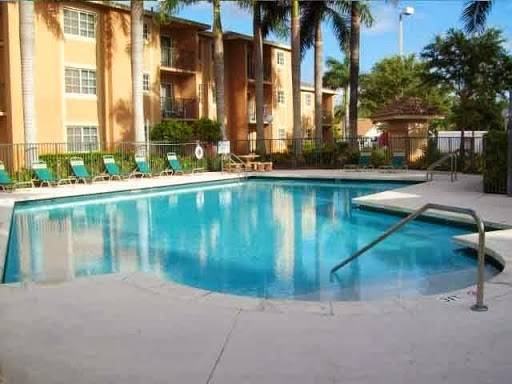 Sunset Bay Apartments | 10000 SW 224th St, Miami, FL 33190, USA | Phone: (305) 251-8535