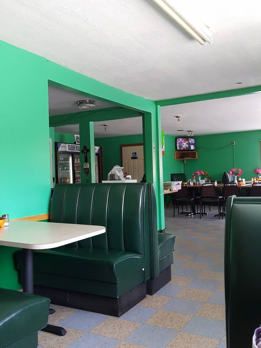 Comida Mexicana Antarctica | 6621 Railroad Ave, Omaha, NE 68107, USA | Phone: (402) 502-7202