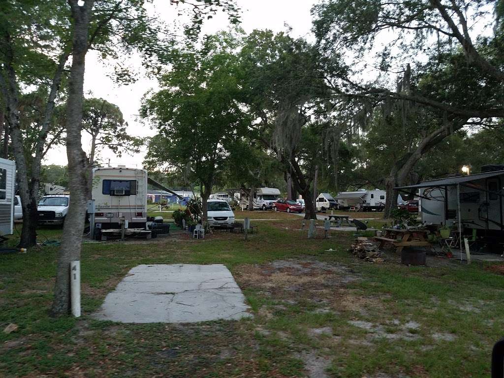 Lost Lake RV Park LLC | 3400 Clarcona Rd, Apopka, FL 32703, USA | Phone: (407) 886-1996