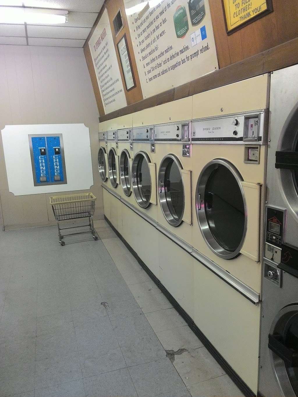 Christiana Laundry | 150 Water St, Christiana, PA 17509, USA | Phone: (610) 593-5298