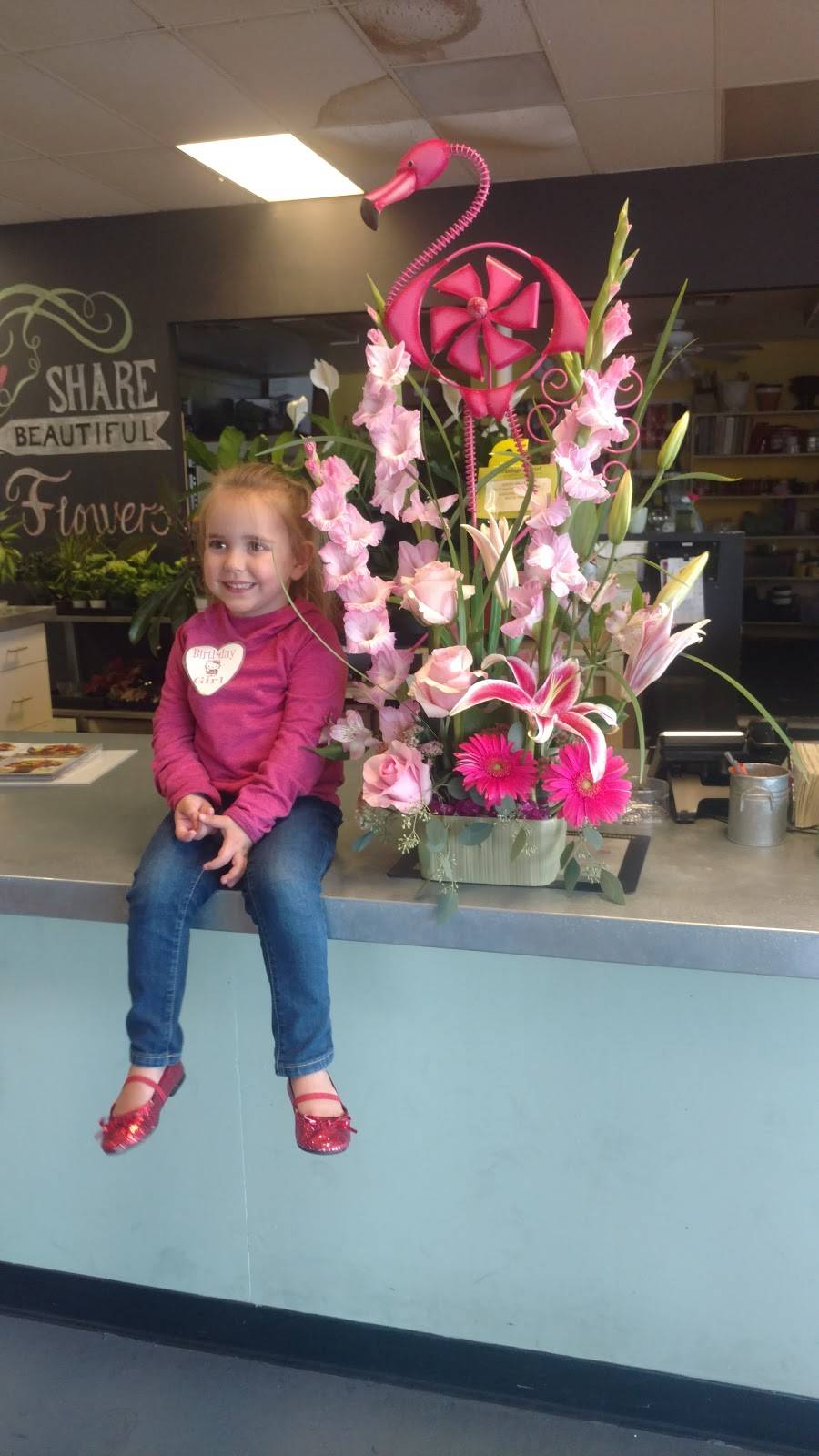 Brundage Lane Florist | 3040 Brundage Ln, Bakersfield, CA 93304 | Phone: (661) 323-7924