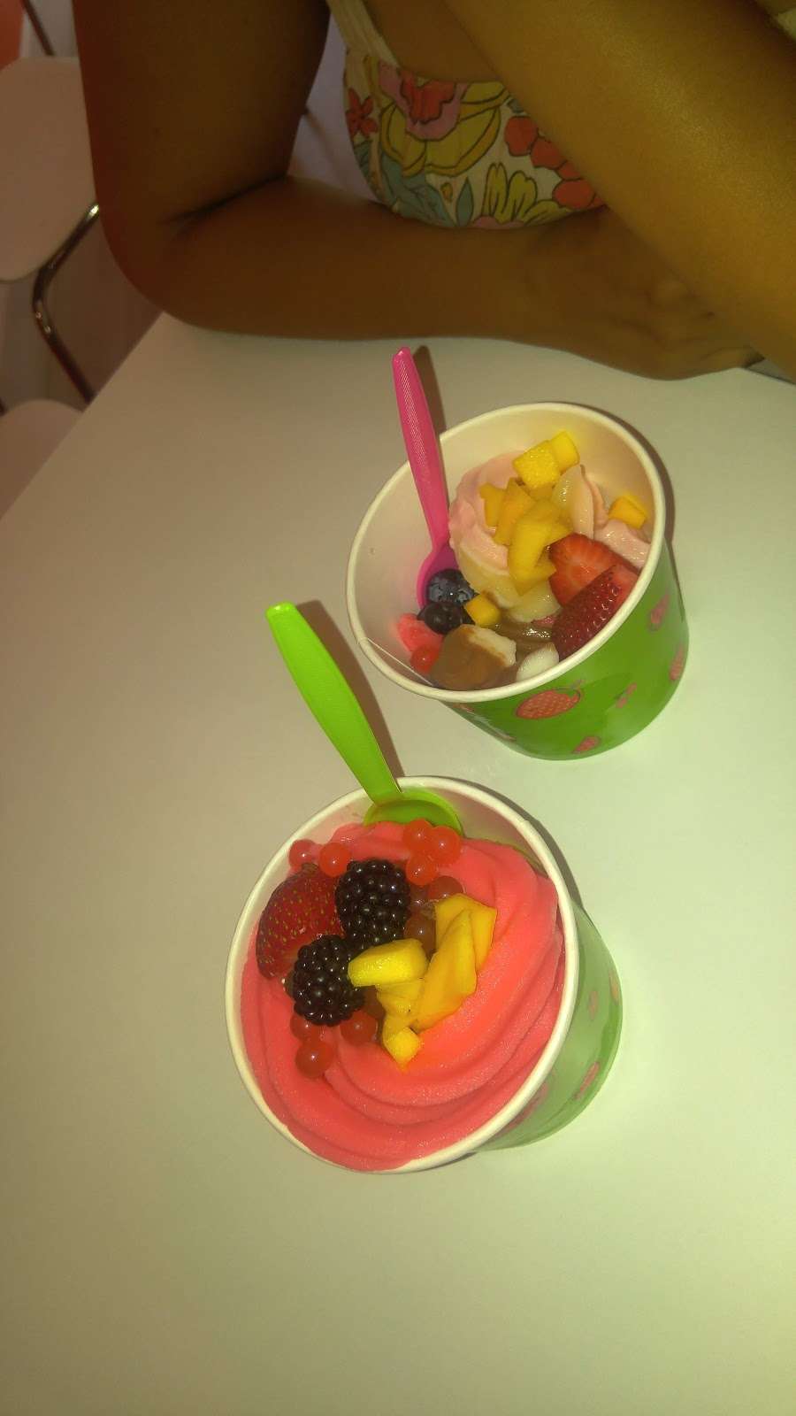 Froyo Cafe | Tujunga, CA 91042, USA | Phone: (818) 951-2303