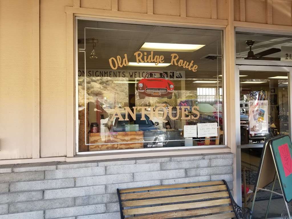 Old Ridge Route Antique | 2124 Lebec Rd, Lebec, CA 93243 | Phone: (661) 248-2128