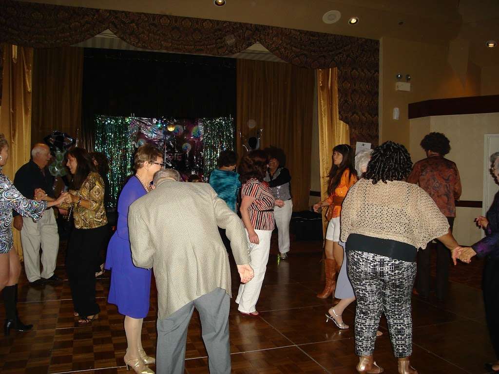 Ed Brown Senior Center at Rancho Bernardo | 18402 W Bernardo Dr, San Diego, CA 92127, USA | Phone: (858) 487-9324