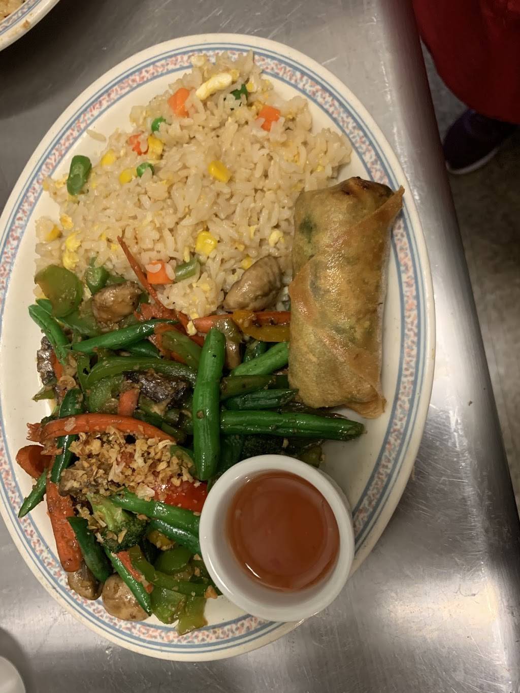 Queen of Eggrolls | 2815a NW 10th St, Oklahoma City, OK 73107 | Phone: (405) 768-2417