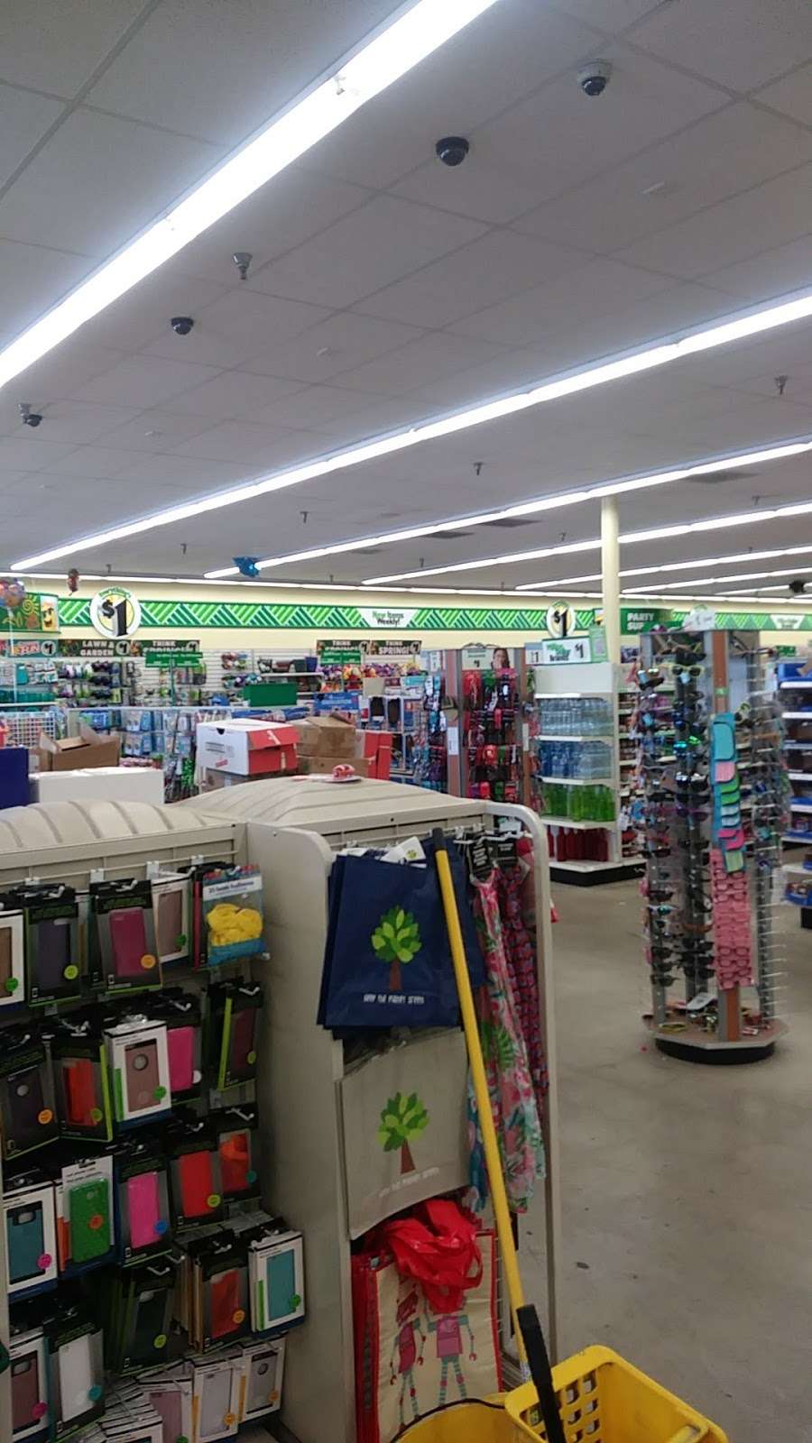 Dollar Tree | 15901 S Wood St, Harvey, IL 60426, USA | Phone: (708) 331-8669