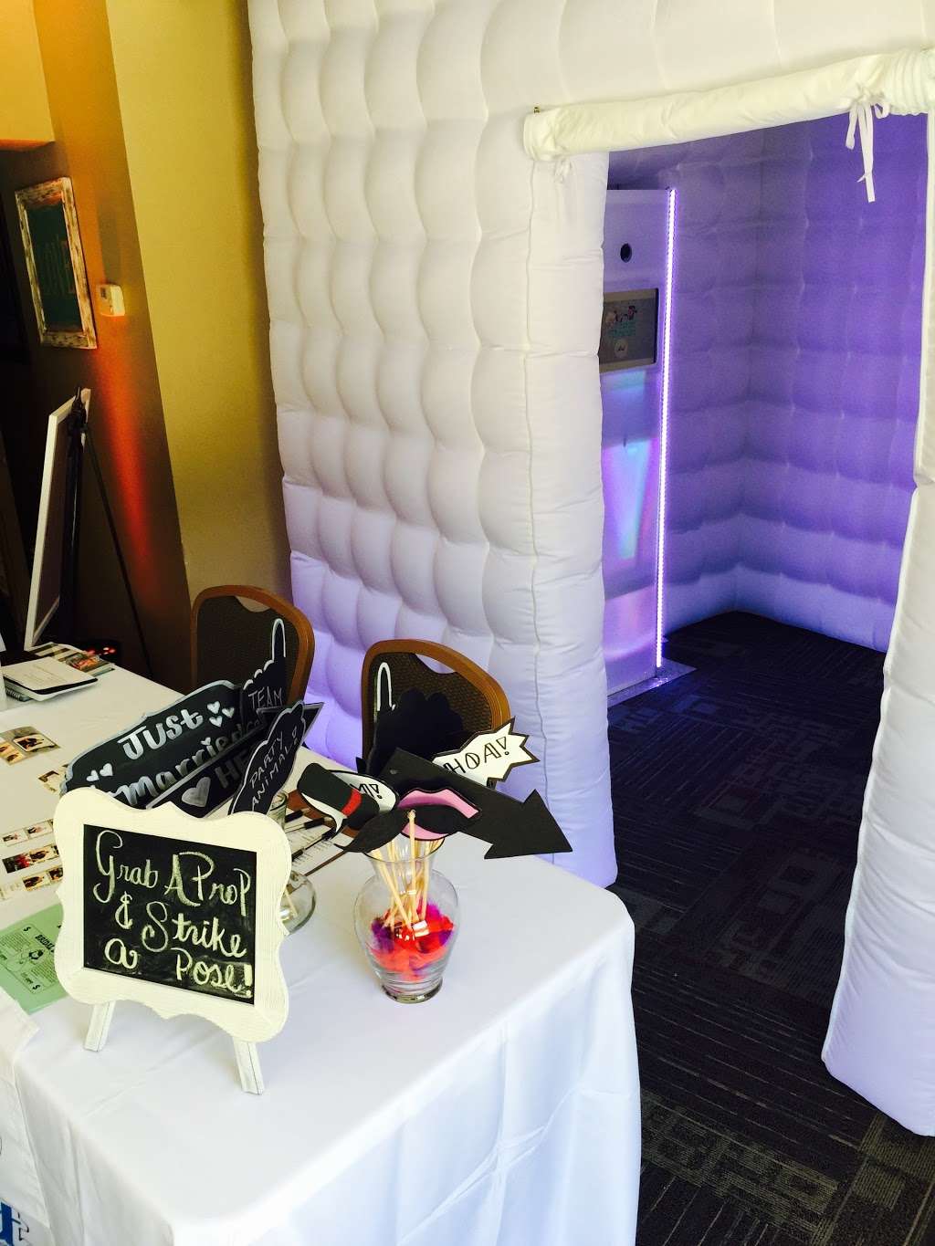 Instant Memories Photo booth Rentals | 1450 E Mette Ct, Kissimmee, FL 34744, USA | Phone: (407) 818-6777