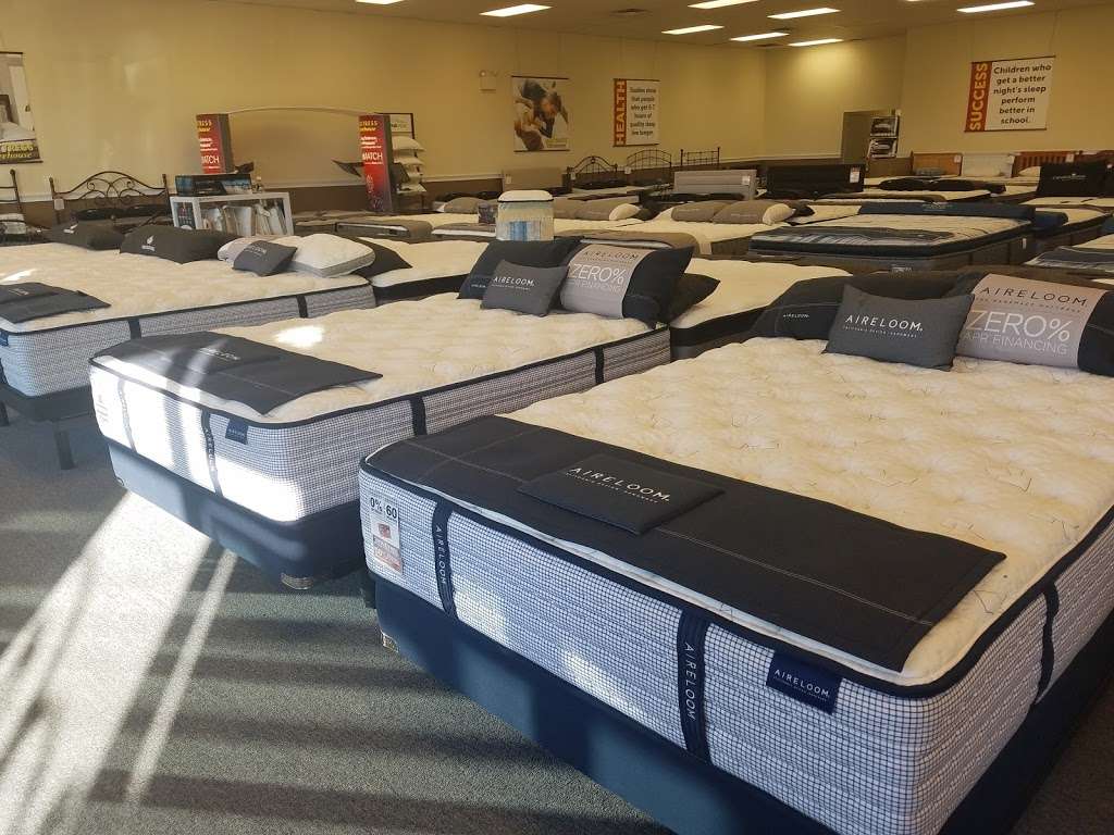 Mattress Warehouse of Lancaster - Oregon Pike | 1691 Oregon Pike, Lancaster, PA 17601, USA | Phone: (717) 293-0132