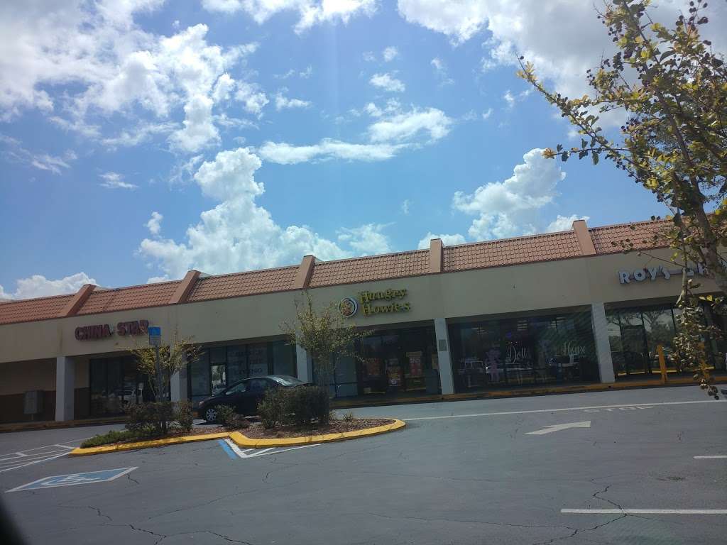 Rosemont Plaza Shopping Center | 3927 Rosewood Way, Orlando, FL 32808