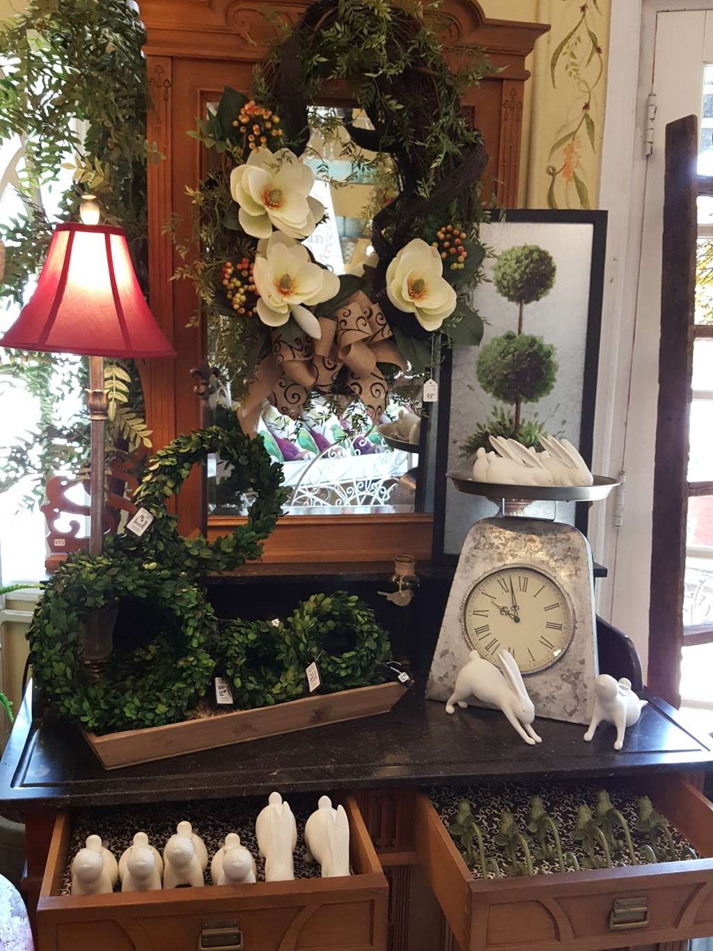 Red Door | 207 S Main St, Wildwood, FL 34785, USA | Phone: (352) 748-2044