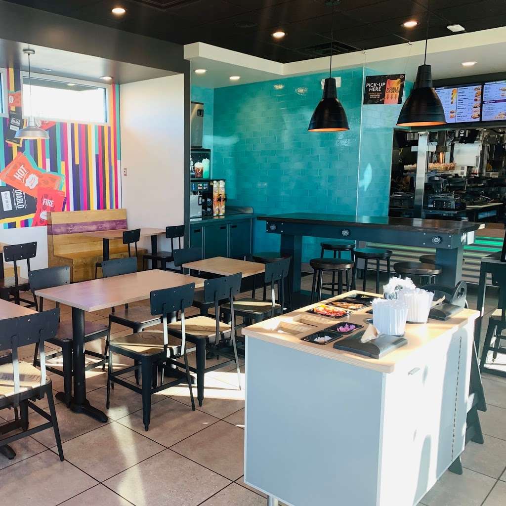 Taco Bell | 207 West, TX-332, Lake Jackson, TX 77566, USA | Phone: (979) 297-9040