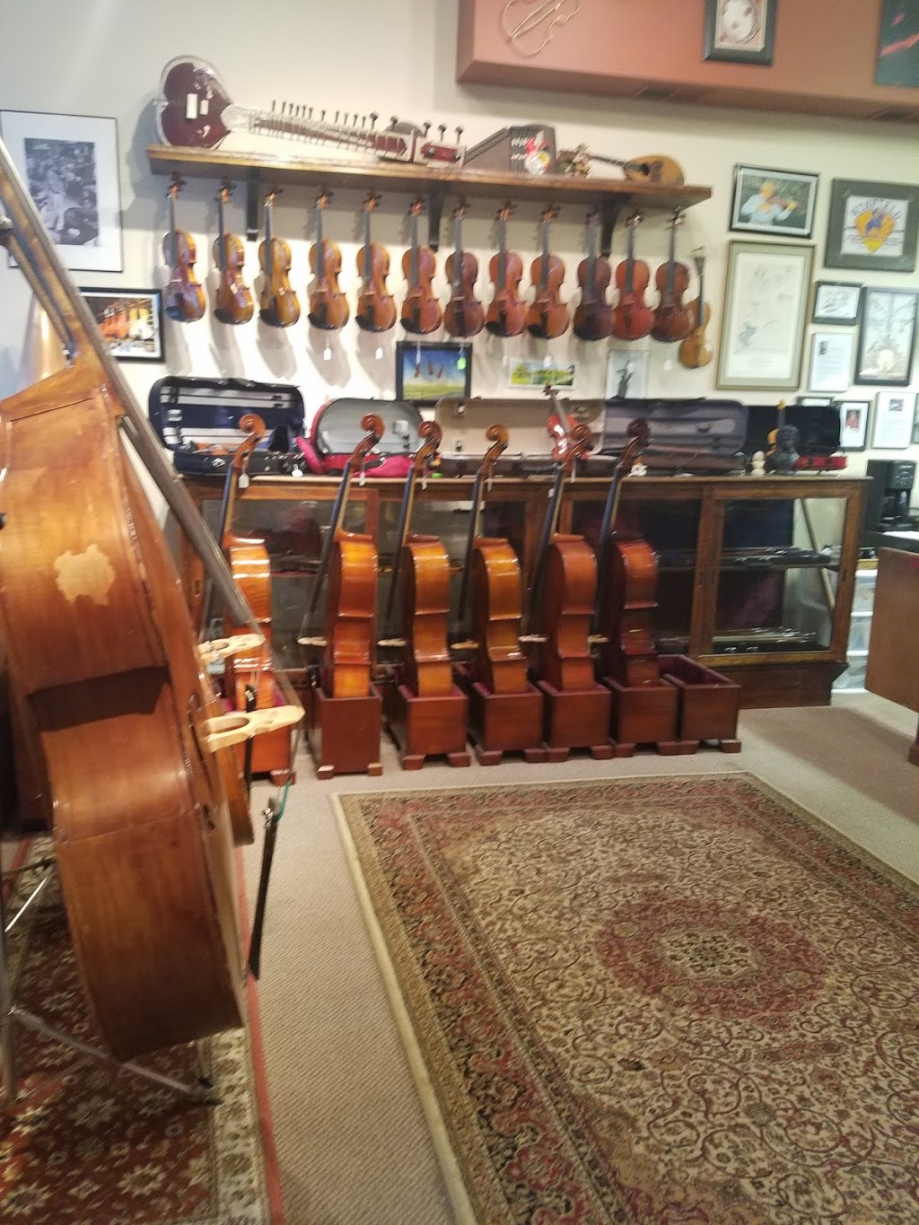 Beautiful Music Violin Shop | 925 Iowa St i, Lawrence, KS 66044, USA | Phone: (785) 856-8755