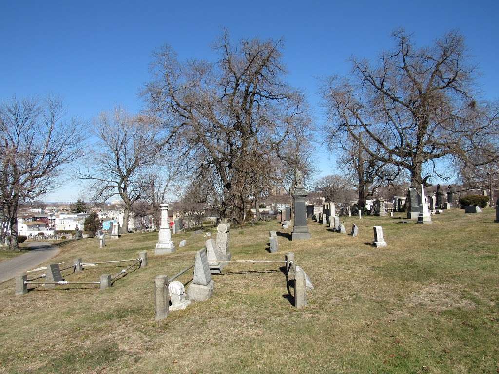 Palisades Cemetery | Photo 6 of 8 | Address: North Bergen, NJ 07047, USA | Phone: (201) 867-0151