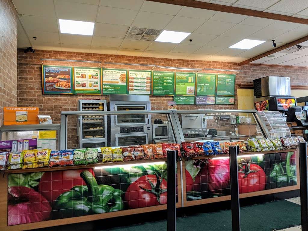 Subway Restaurants | 275 S Randall Rd, Elgin, IL 60123 | Phone: (847) 608-4220