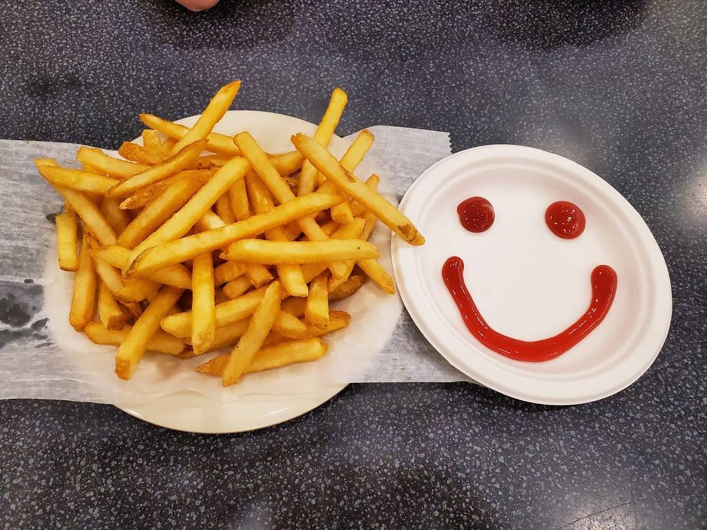 Johnny Rockets | 50 Massachusetts Ave NW, Washington, DC 20001, USA | Phone: (202) 289-6969