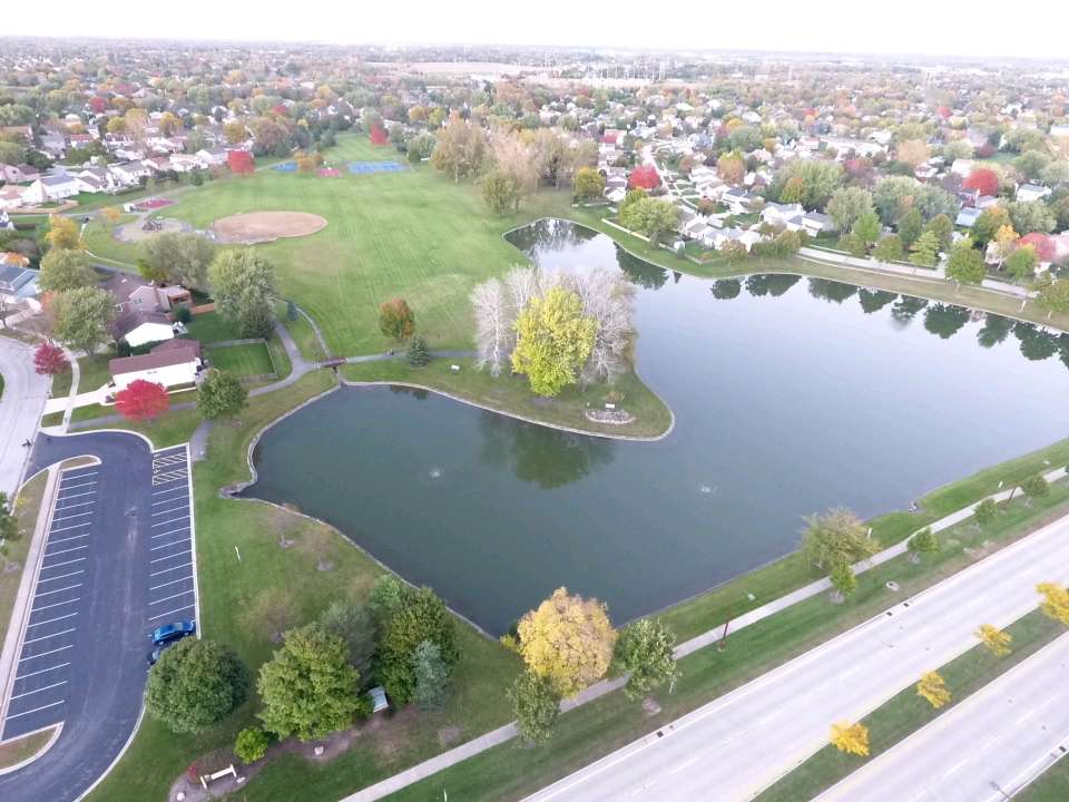 Green Lake Park | 1101 Green Knolls Dr, Buffalo Grove, IL 60089, USA | Phone: (847) 850-2100