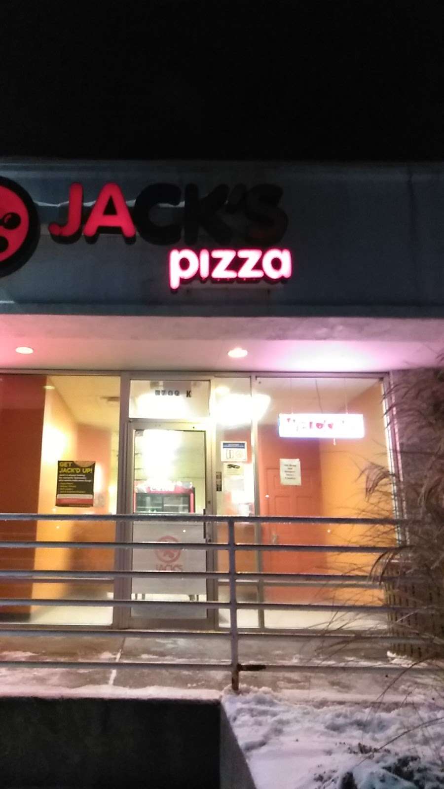 Jacks Pizza | 3709 E Washington St J, Indianapolis, IN 46201, USA | Phone: (317) 356-0973