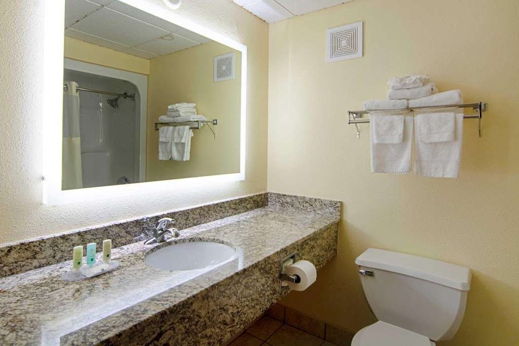 Quality Inn & Suites | 3041 Lancaster Hwy, Richburg, SC 29729, USA | Phone: (803) 789-7100