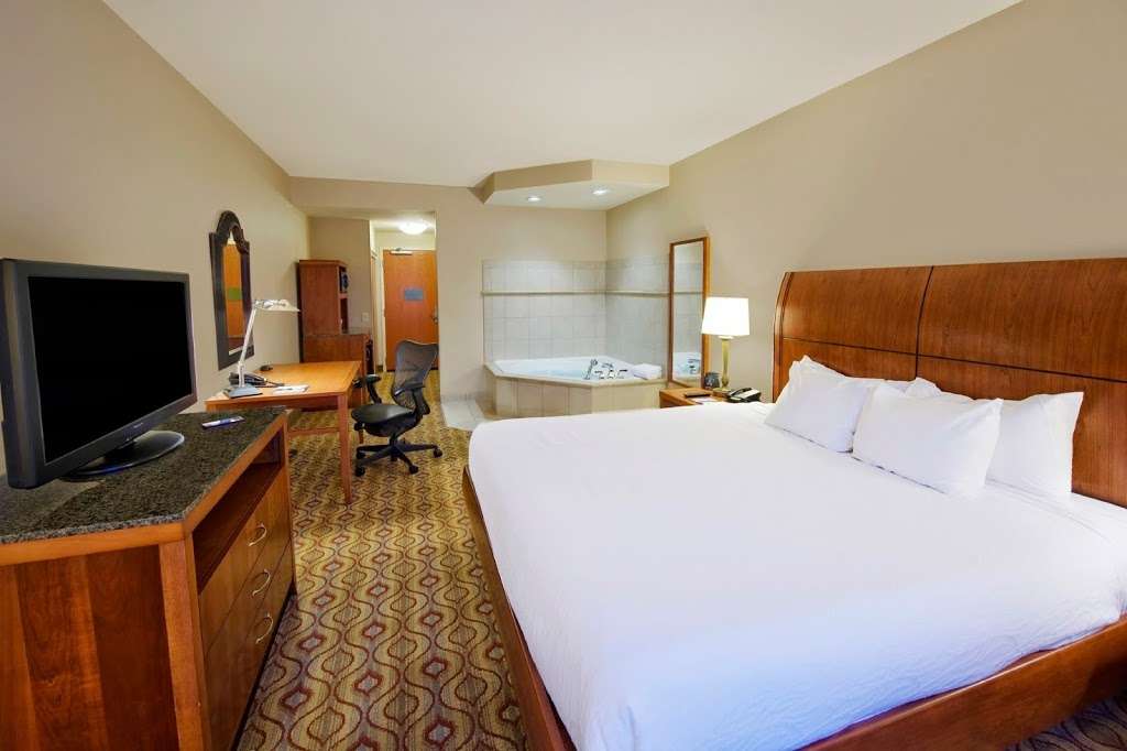 Hilton Garden Inn Solomons | 13100 Dowell Rd, Dowell, MD 20629 | Phone: (410) 326-0303