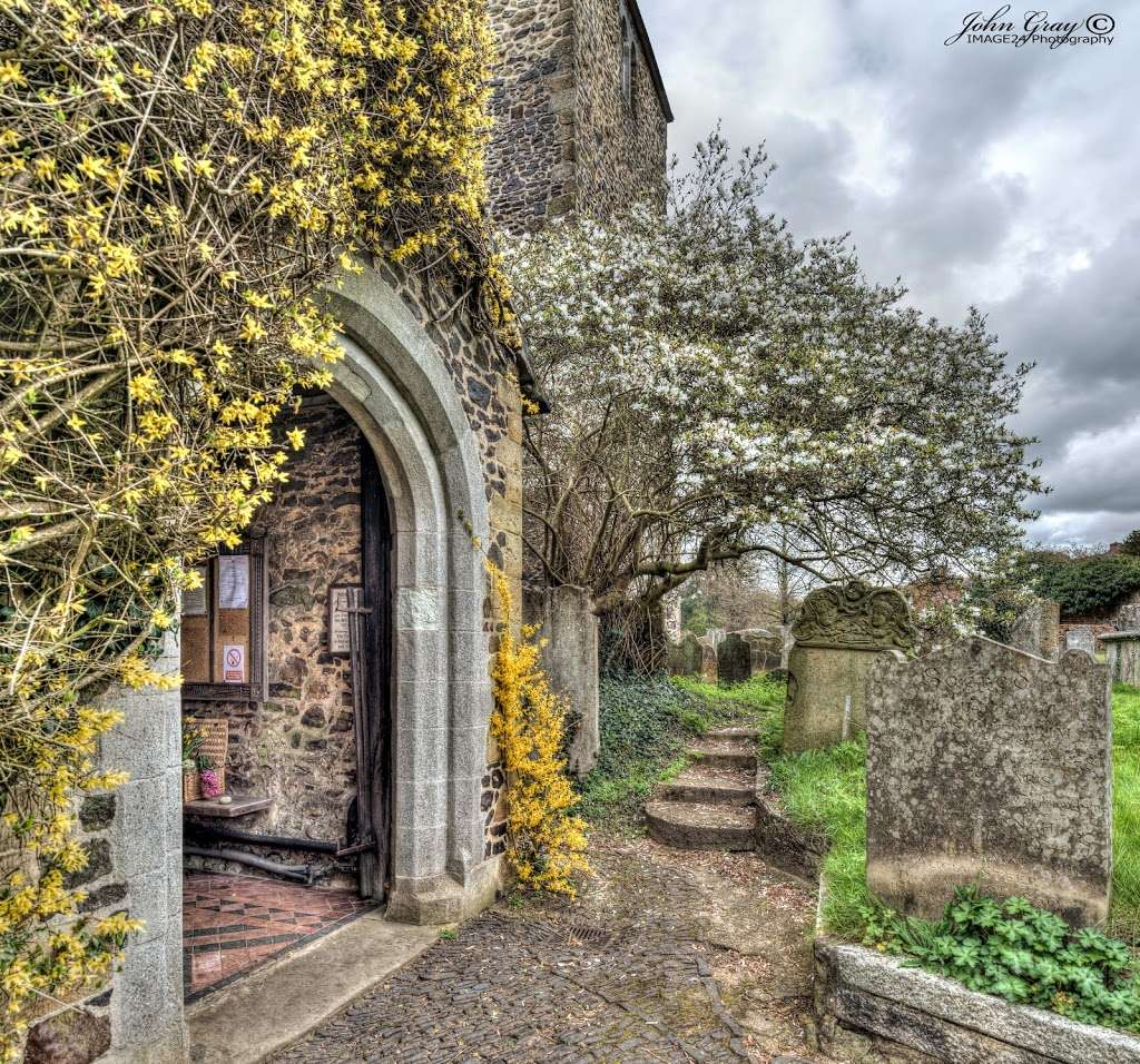 St Peters Church | High St, Limpsfield, Oxted RH8 0DG, UK