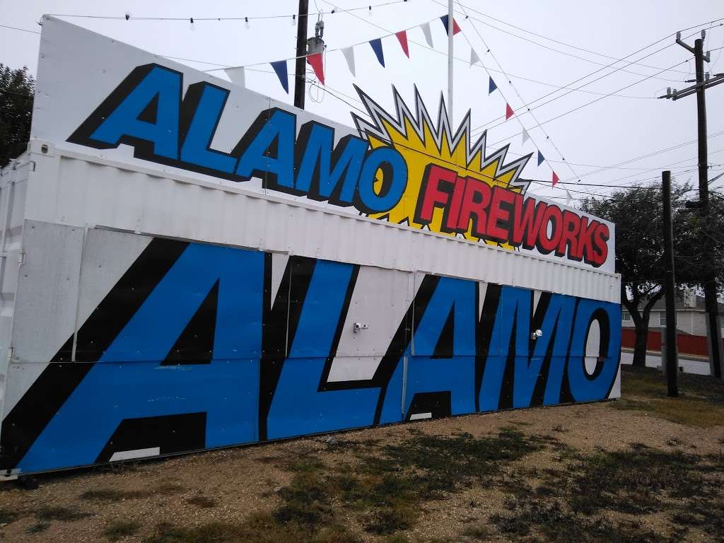 Alamo Fireworks | 10050 S Weidner Rd, San Antonio, TX 78233, USA | Phone: (361) 317-2133