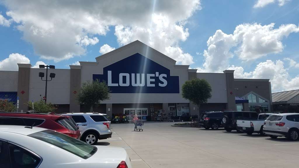 Lowes Shopping Center | 23277 US-27, Lake Wales, FL 33859, USA | Phone: (863) 734-5000