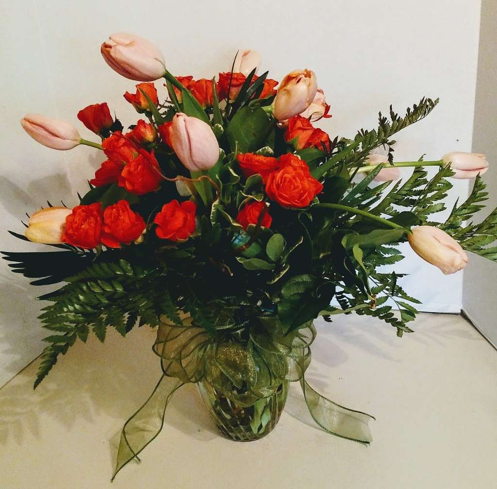 Its Just for You Flower Delivery | 17923 Forest Cedars Dr, Houston, TX 77084 | Phone: (281) 543-2409