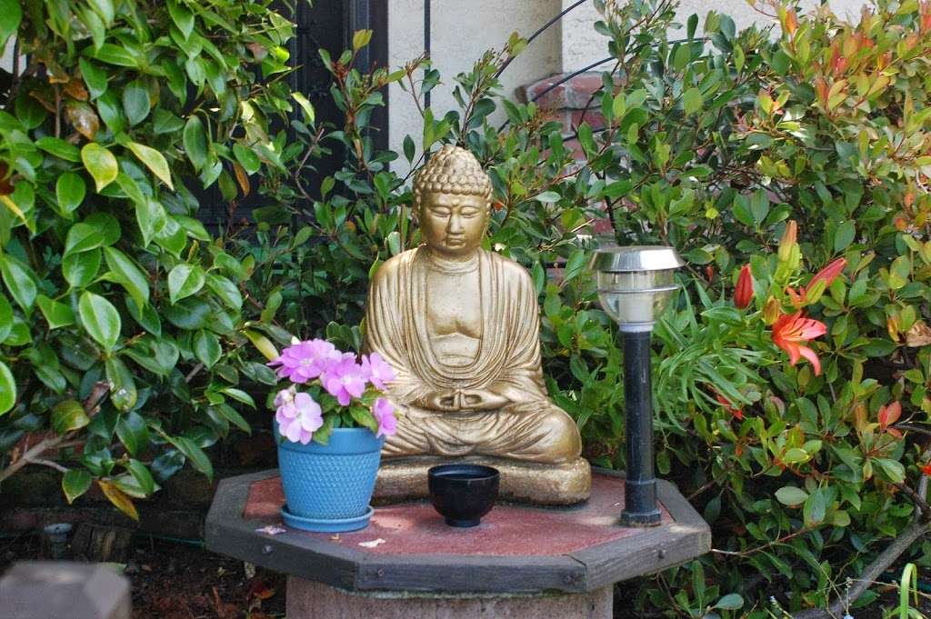 Berkeley Buddhist Priory | 1358 Marin Ave, Albany, CA 94706, USA | Phone: (510) 528-1876