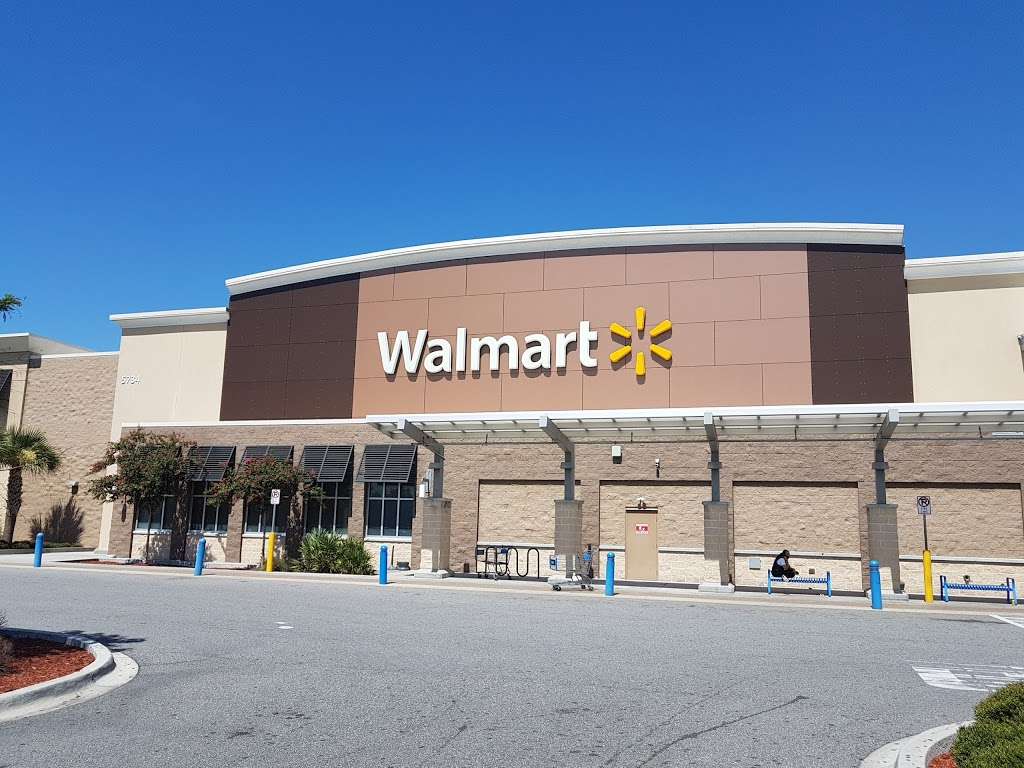 Shopping at Walmart Supercenter on Orange Blossom Trail in Orlando, Florida  - Store 5871 